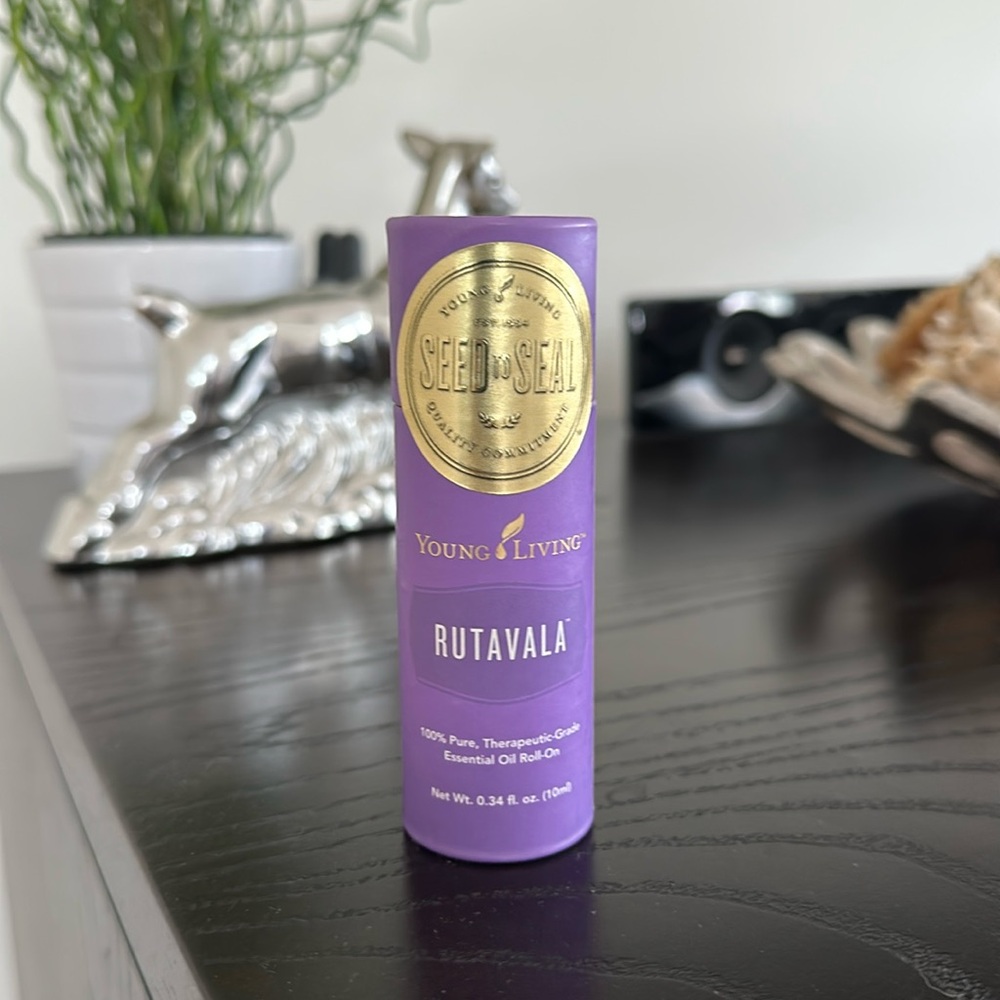 YOUNG LIVING RUTAVALA ROLL ON 💯 PURE THERAPEUTIC GRADE ESSENTIAL OIL 10ml NEW